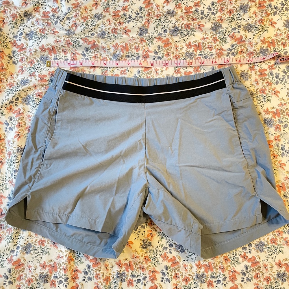 Adidas Terrell small shorts